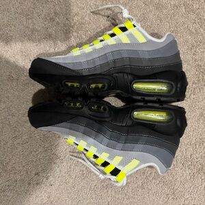 Nike Air Max 95 Black and Neon Yellow Shoes